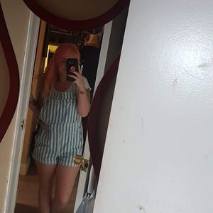 Meet your Posher, Sabrina